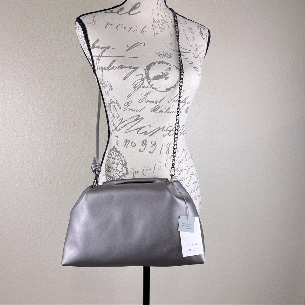 “BRAND NEW” Convertible Crossbody/Clutch/Shoulder Bag NWT